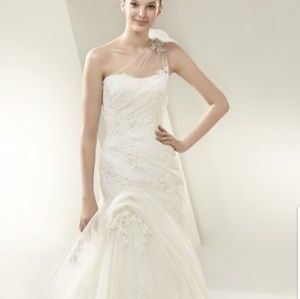 brand new wedding dress